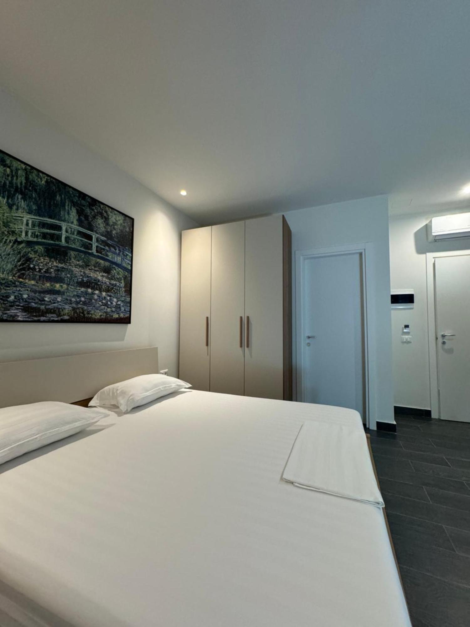 Split Rooftop Suites Durrës Kültér fotó